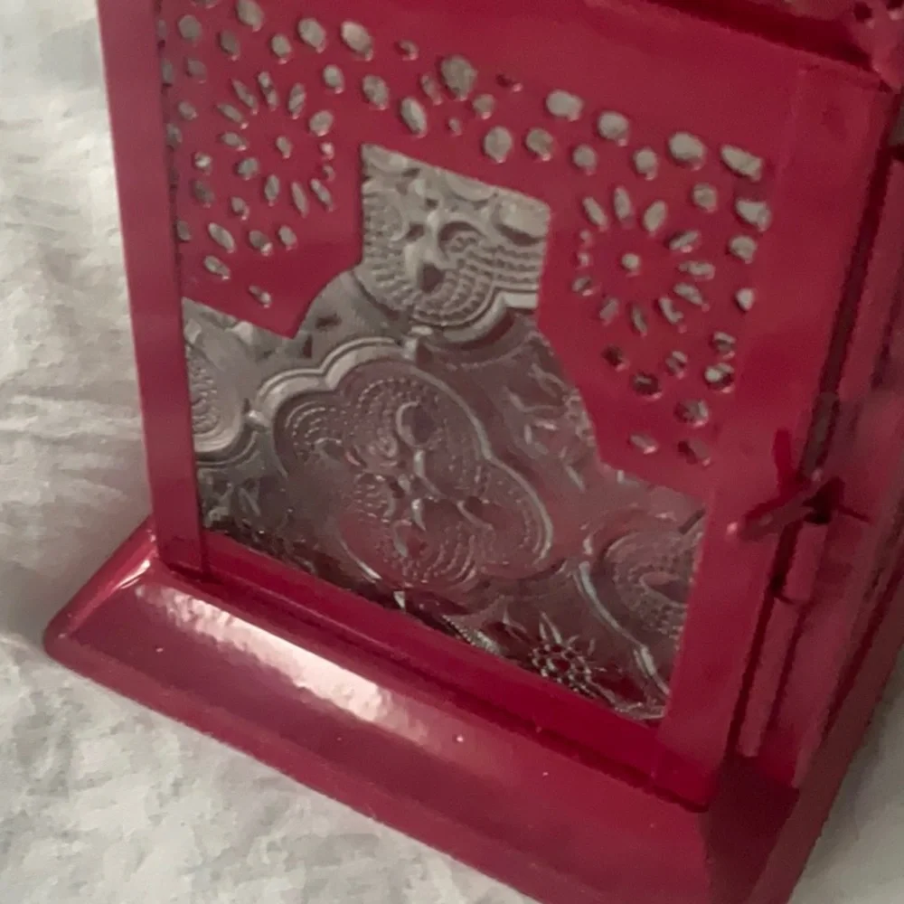 Decorative Deep Pink Metal & Glass Lantern Votive Holder Home Accents